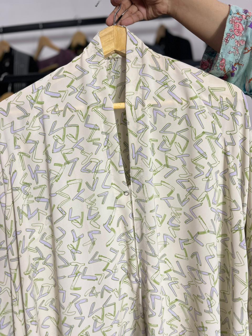 Printed  lightweight Abaya